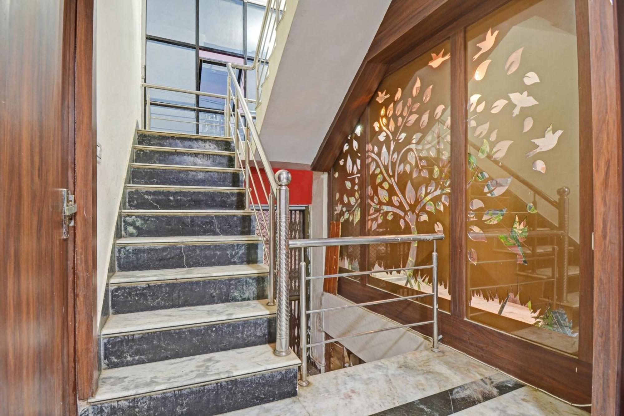 Collection O The Sunrise Hotel Udaipur Exterior photo